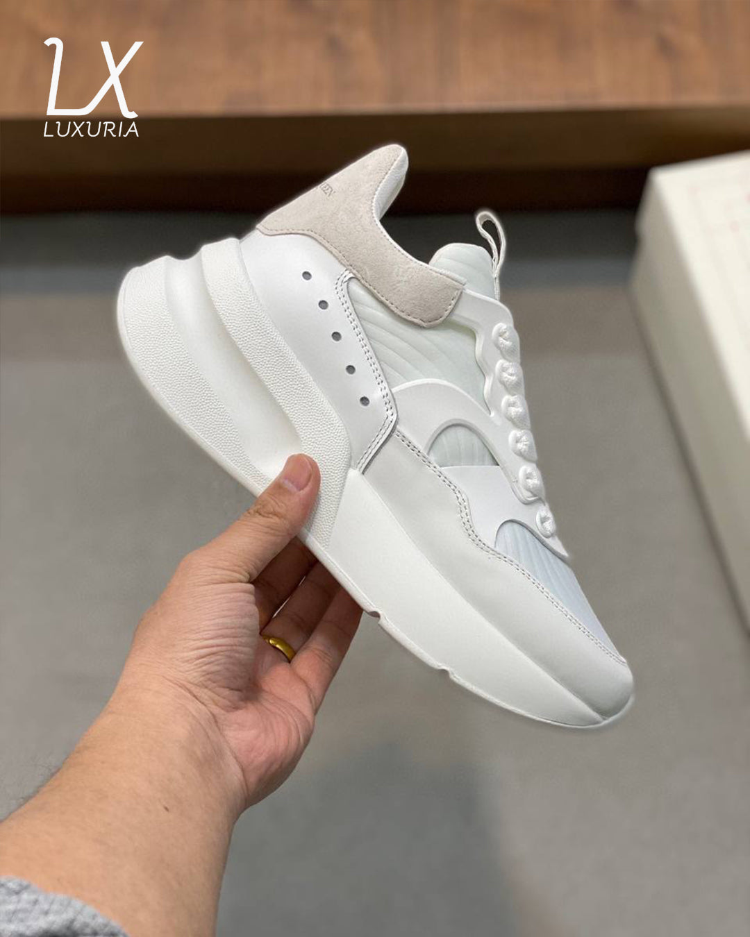 Alexander McQueen Sneaker