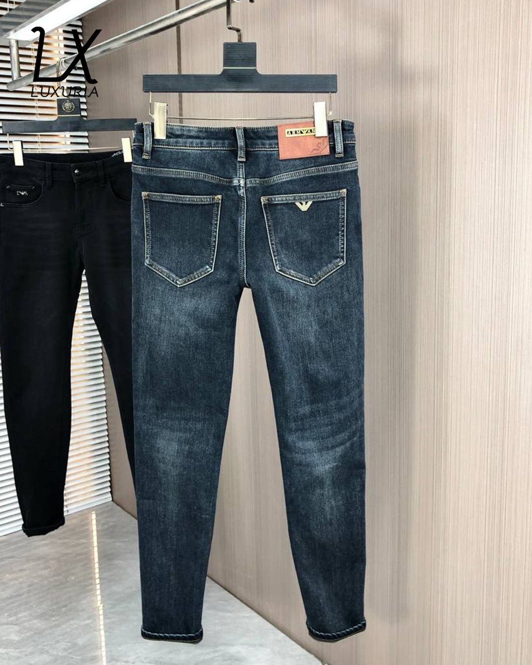 ARMANI JEANS