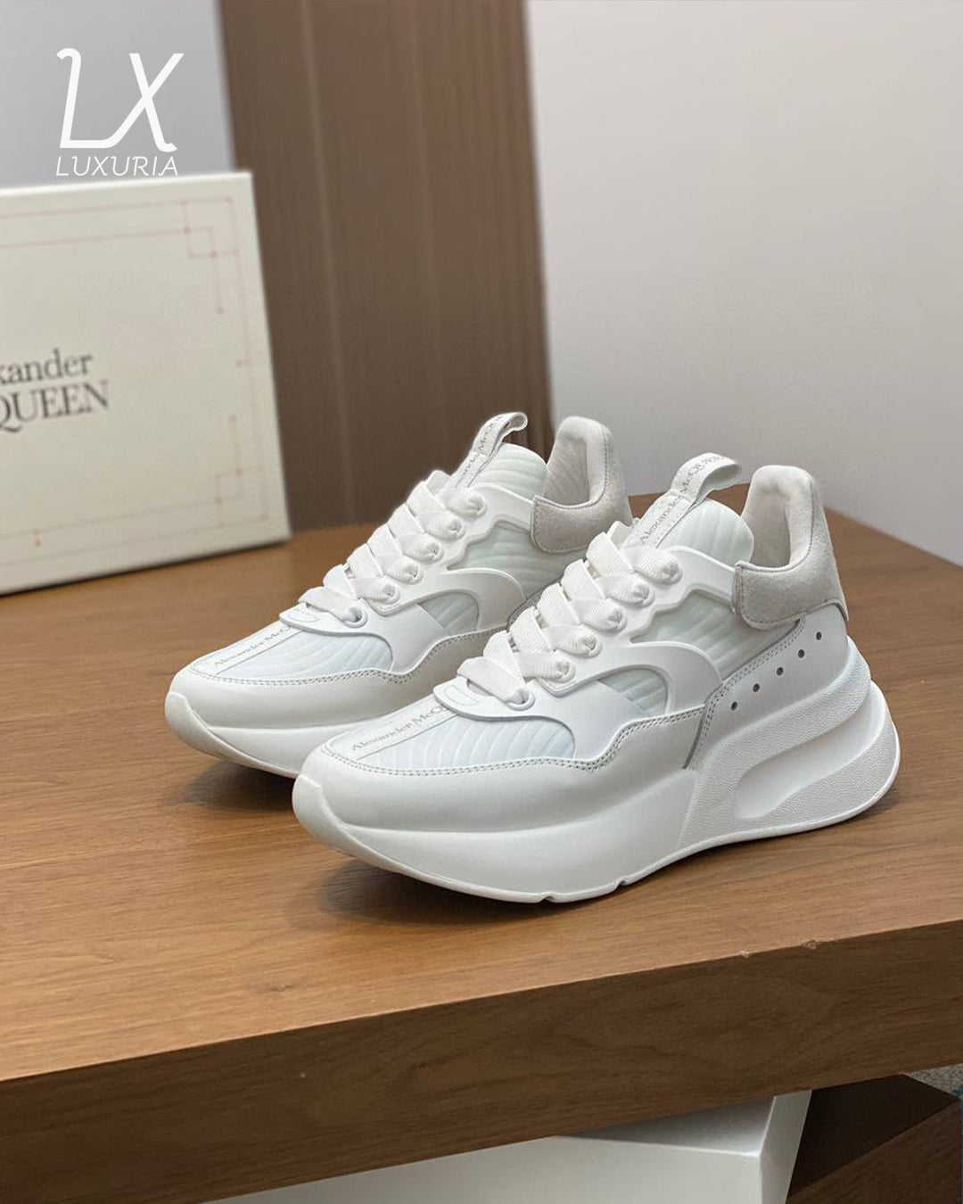 Alexander McQueen Sneaker