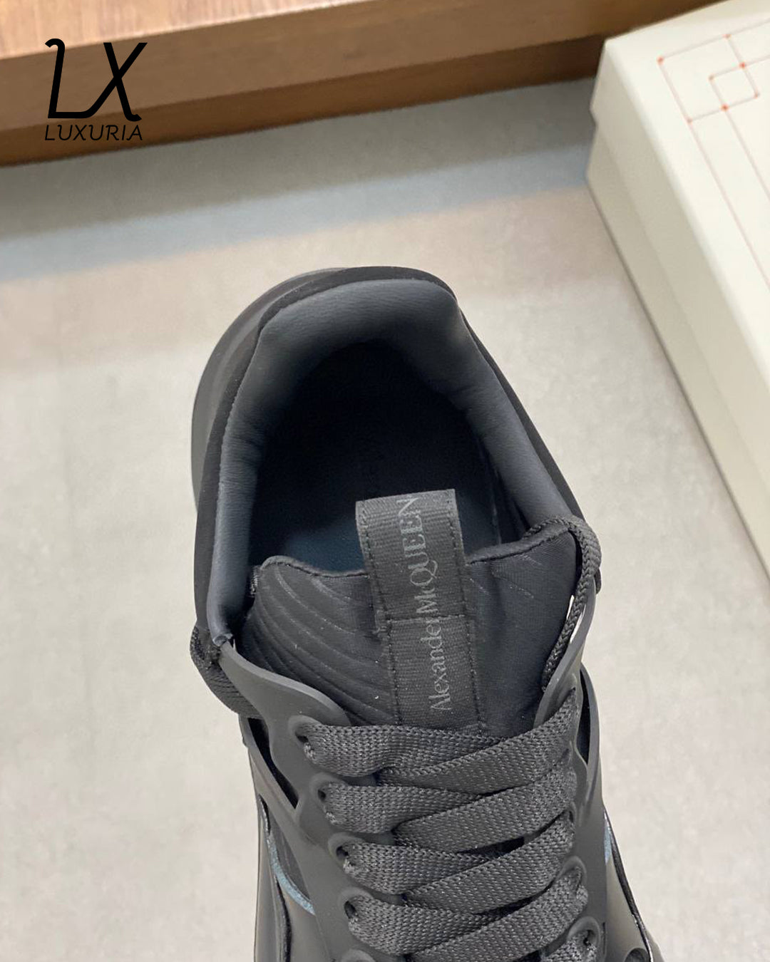 Alexander McQueen Sneaker