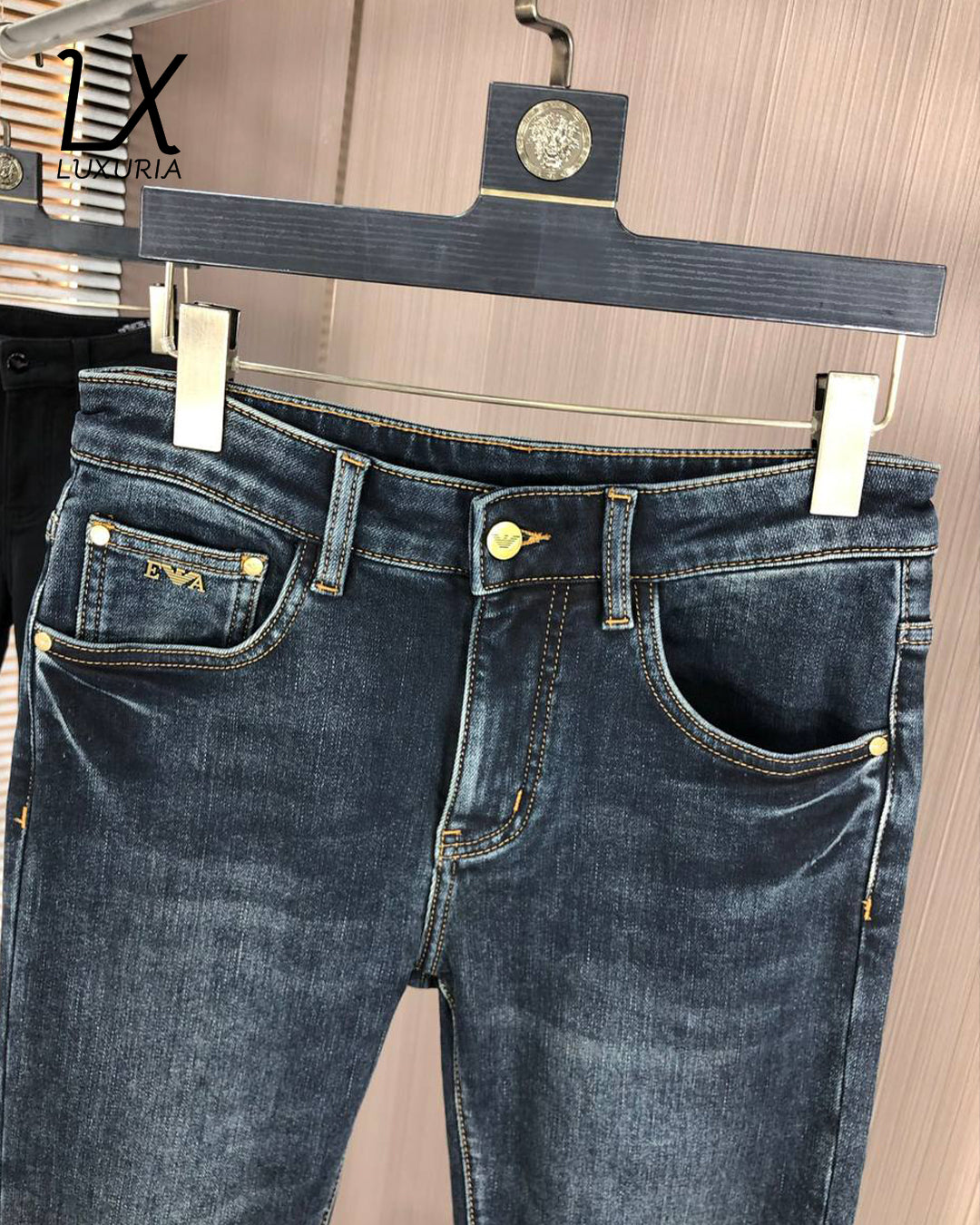 ARMANI JEANS