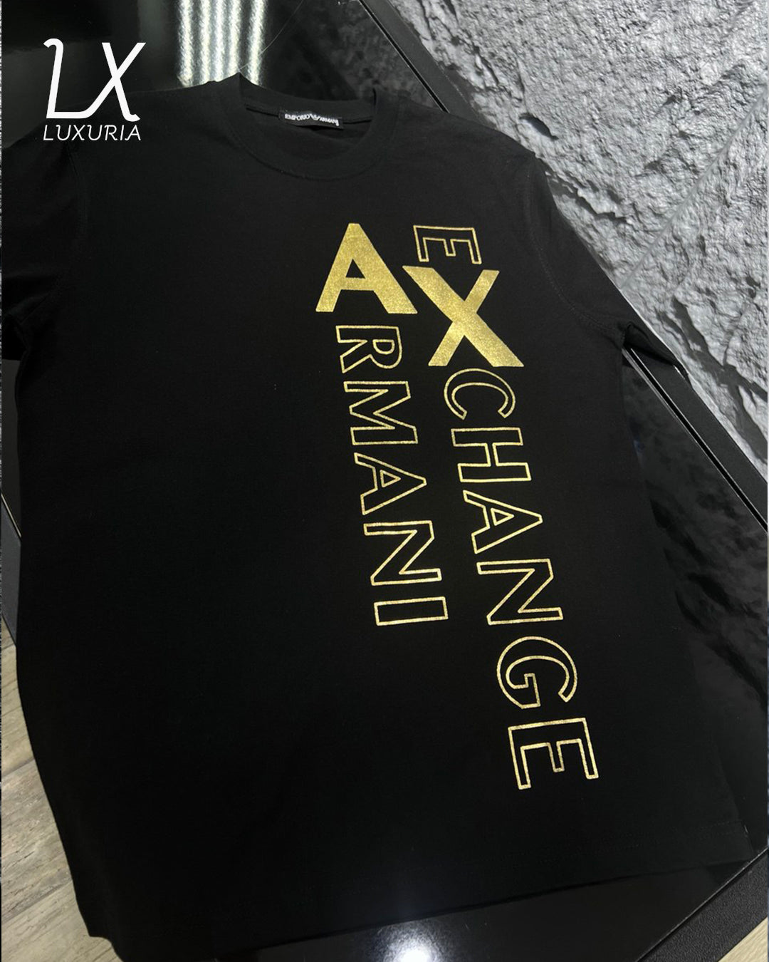 ARMANI T-SHIRT