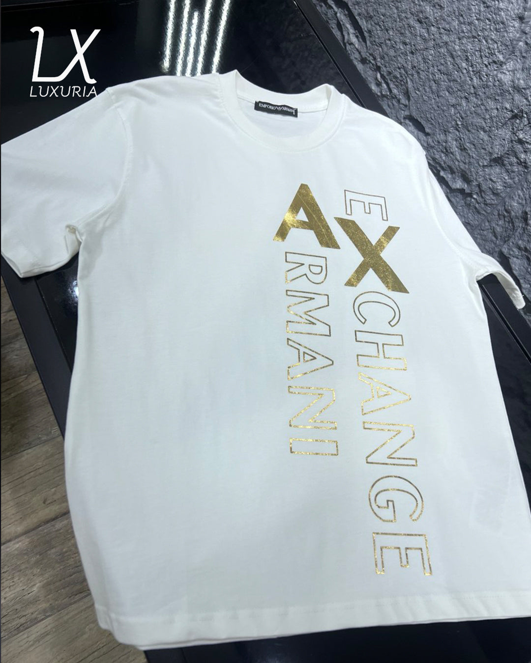 ARMANI T-SHIRT