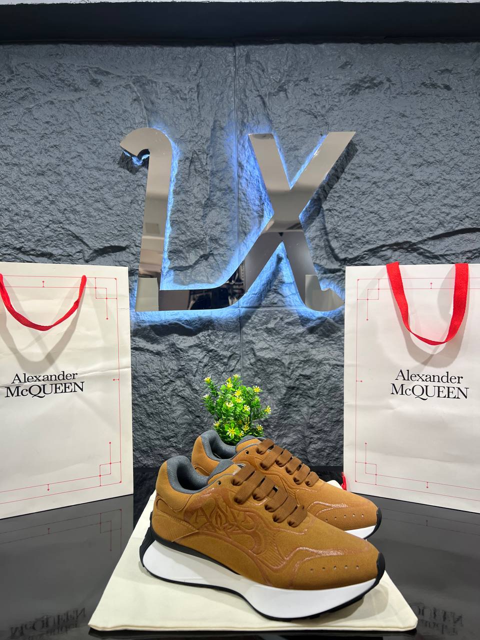 Alexander McQueen Sneaker
