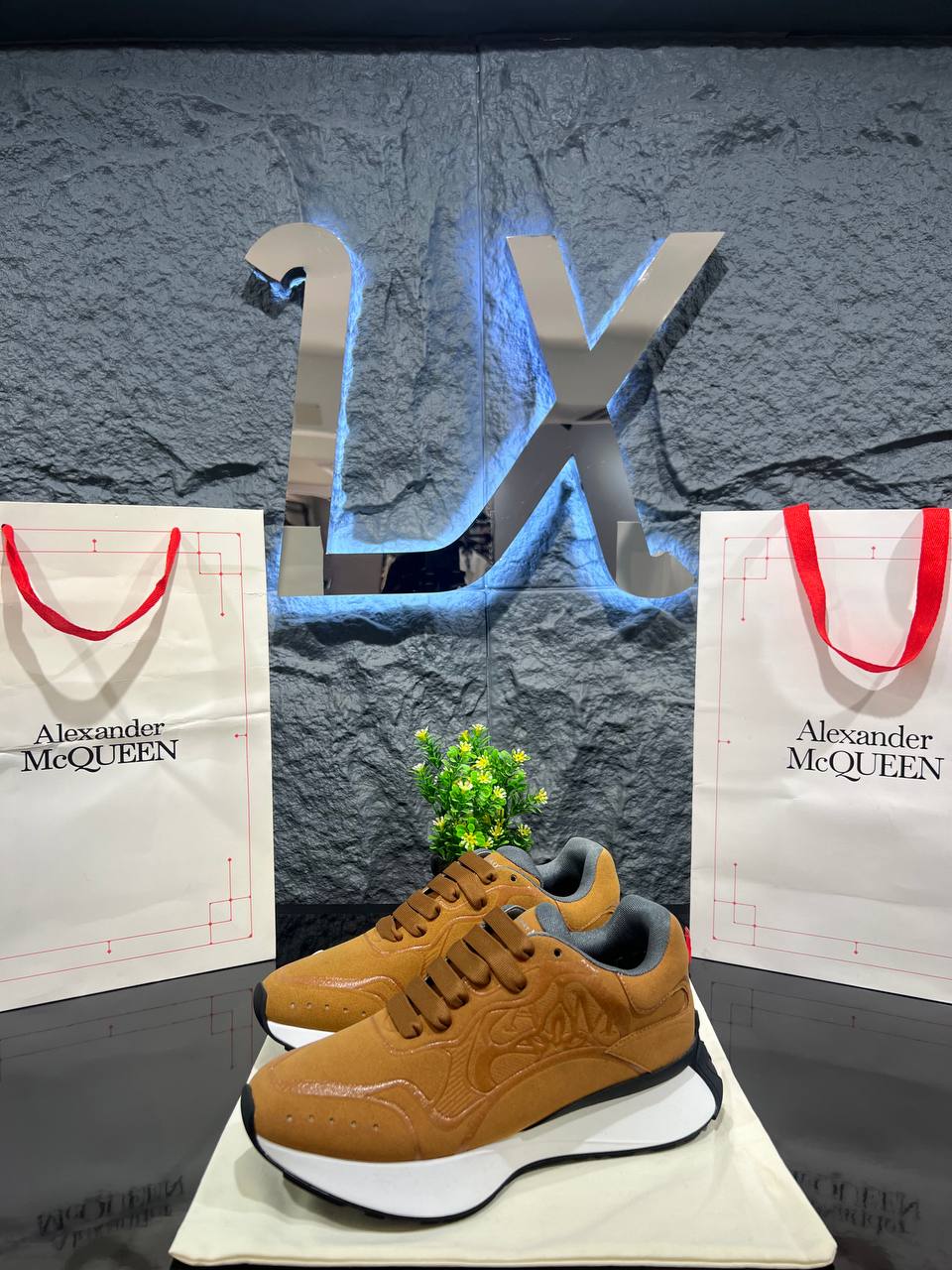Alexander McQueen Sneaker