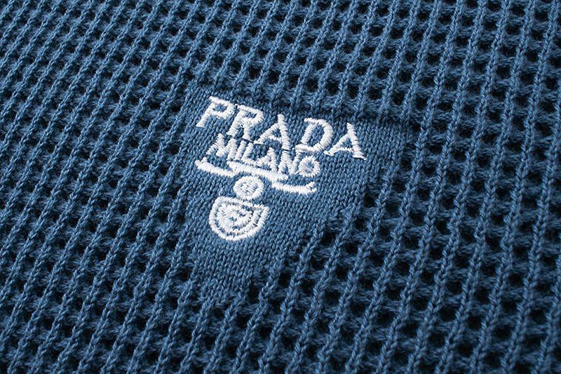 PRADA T-SHIRT