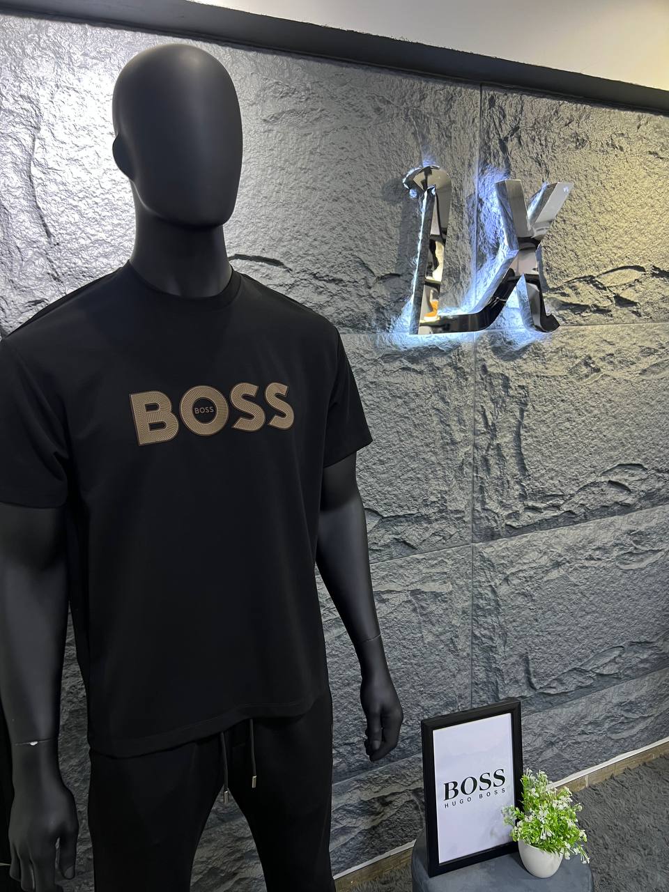 Boss - Premium Cotton Jersey T-Shirt and Trousers Set – Black with Signature Trim