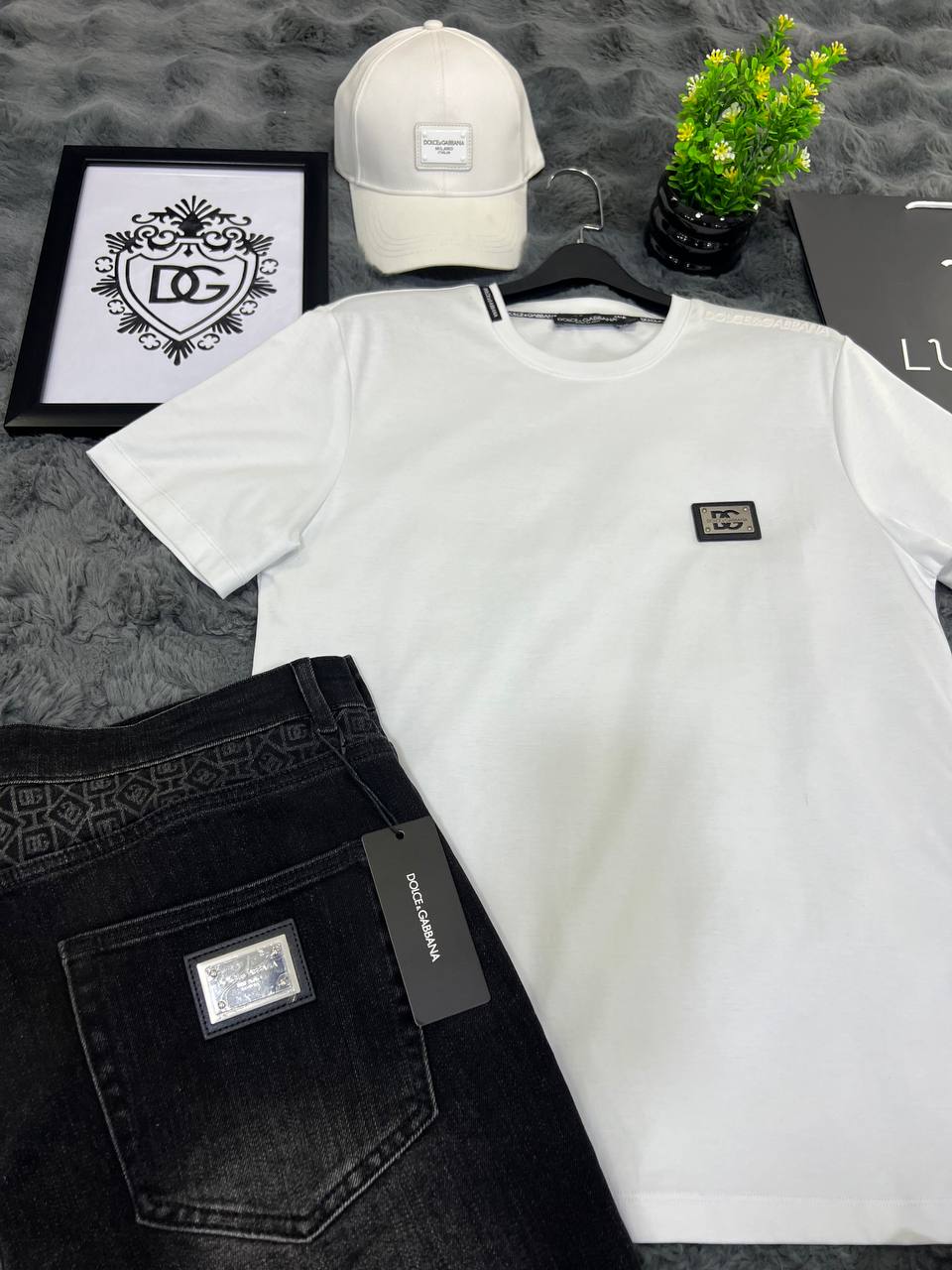 DOLCE & GABBANA T-SHIRT