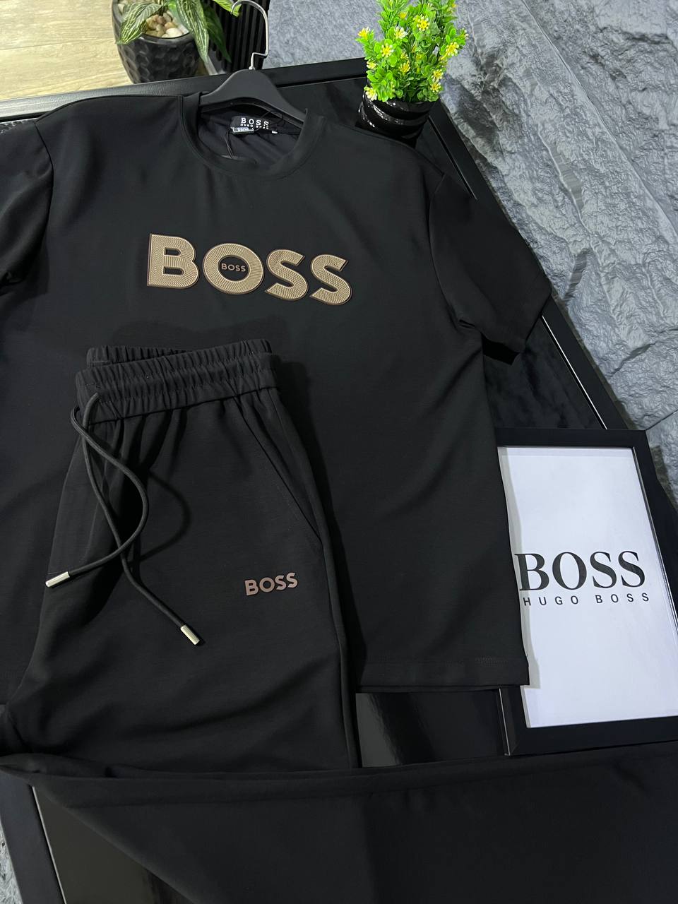 Boss - Premium Cotton Jersey T-Shirt and Trousers Set – Black with Signature Trim