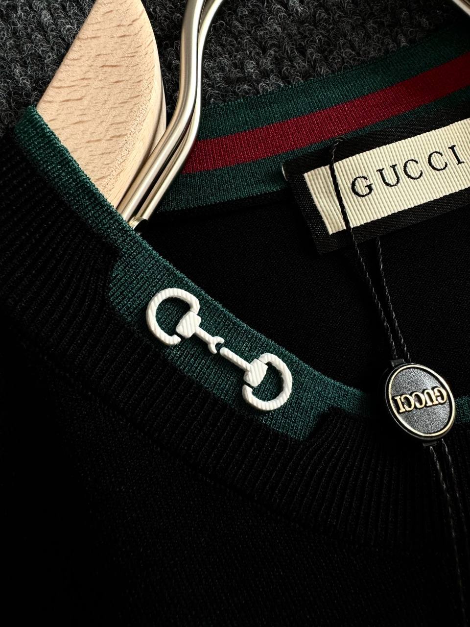 Gucci Signature Minimalist Tee – Timeless Everyday Luxury