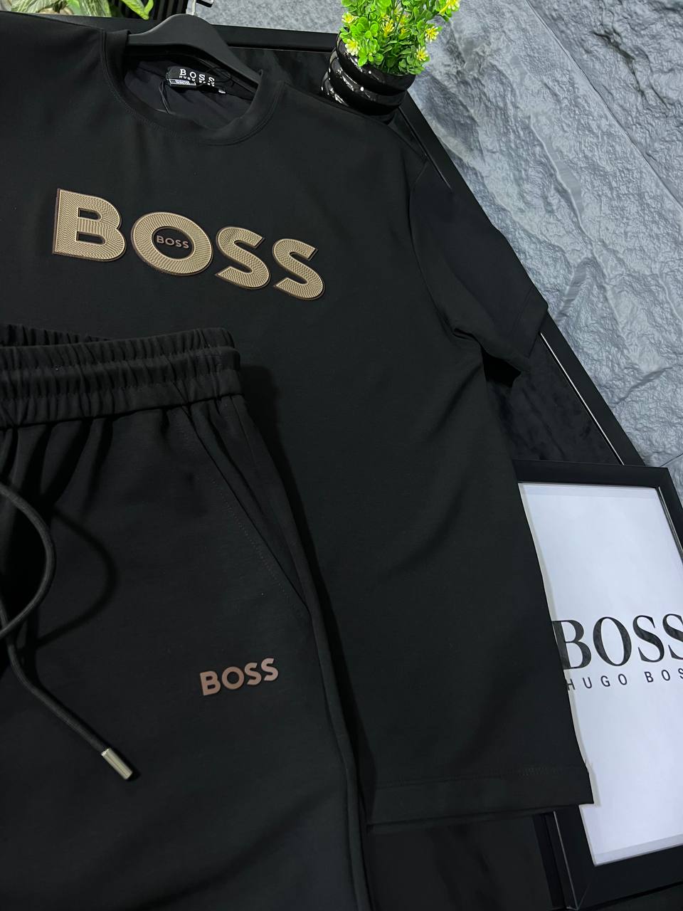 Boss - Premium Cotton Jersey T-Shirt and Trousers Set – Black with Signature Trim