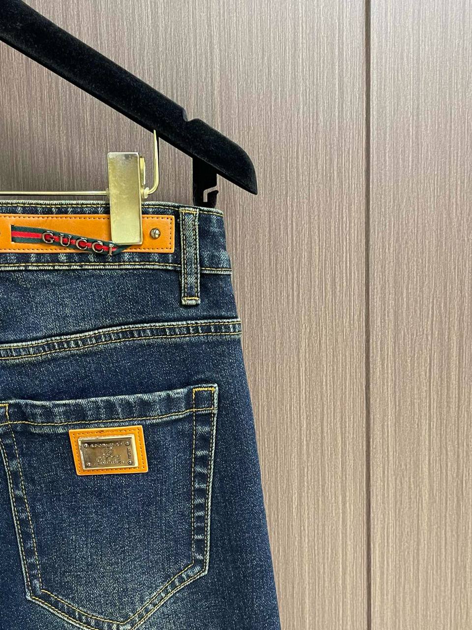 CUCCI JEANS