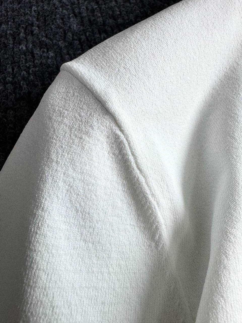 Louis Vuitton Artistic Knit Tee – Luxury Meets Creative Expression