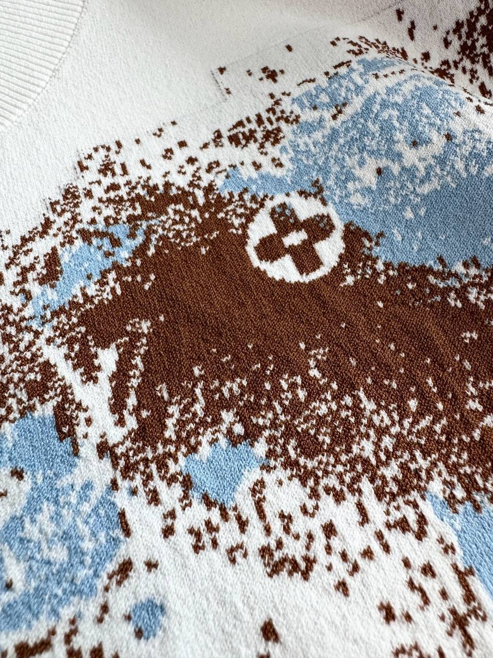Louis Vuitton Artistic Knit Tee – Luxury Meets Creative Expression