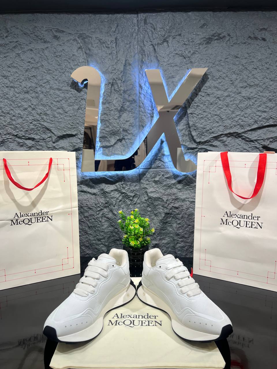 Alexander McQueen Sneaker