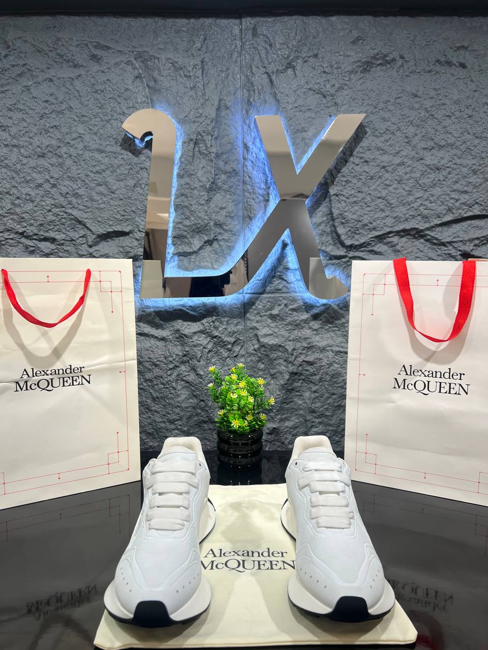 Alexander McQueen Sneaker