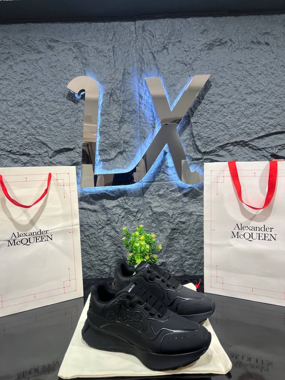 Alexander McQueen Sneaker