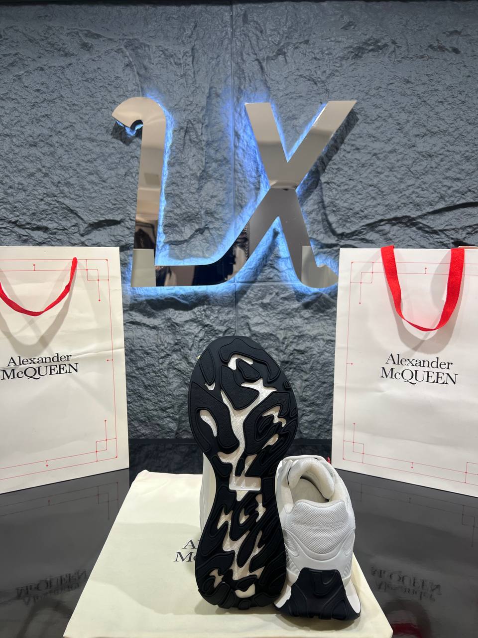 Alexander McQueen Sneaker