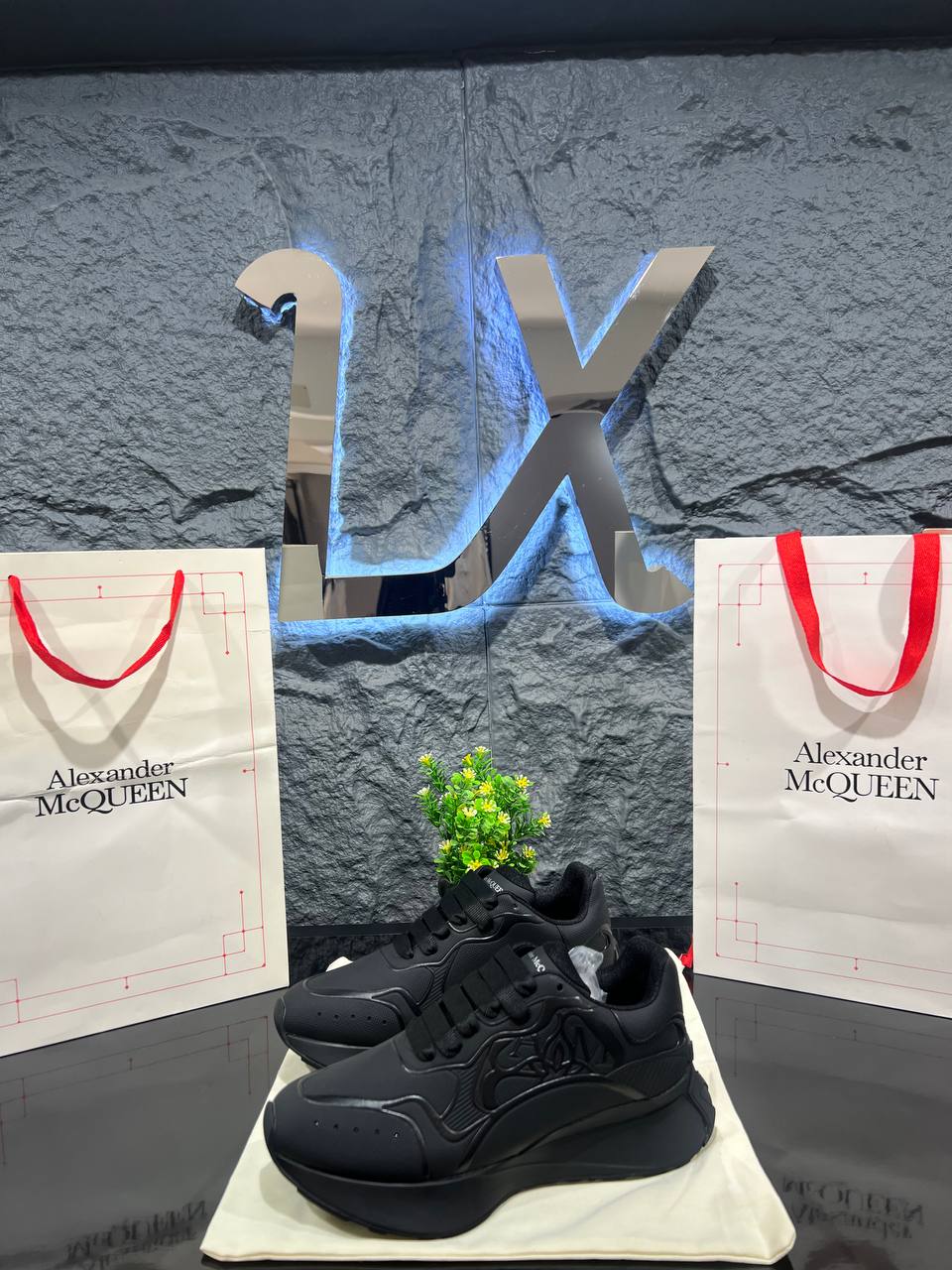 Alexander McQueen Sneaker