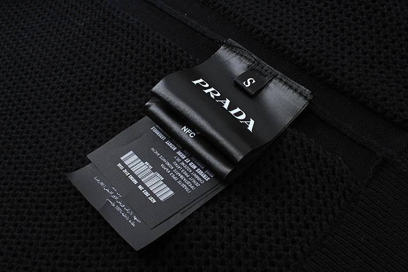 PRADA T-SHIRT