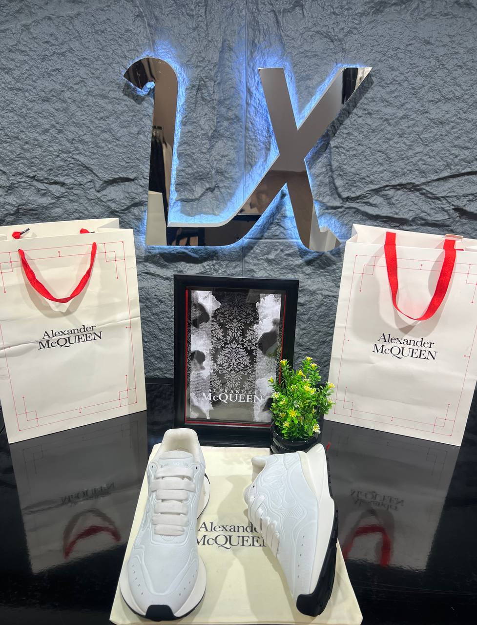 Alexander McQueen Sneaker
