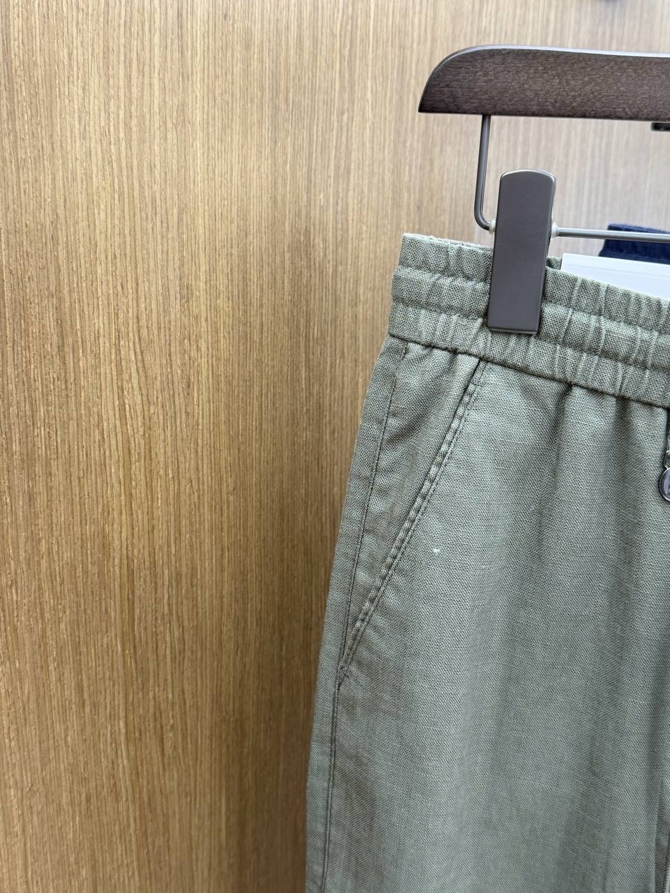 Brunello Cucinelli olive linen trousers Luxury