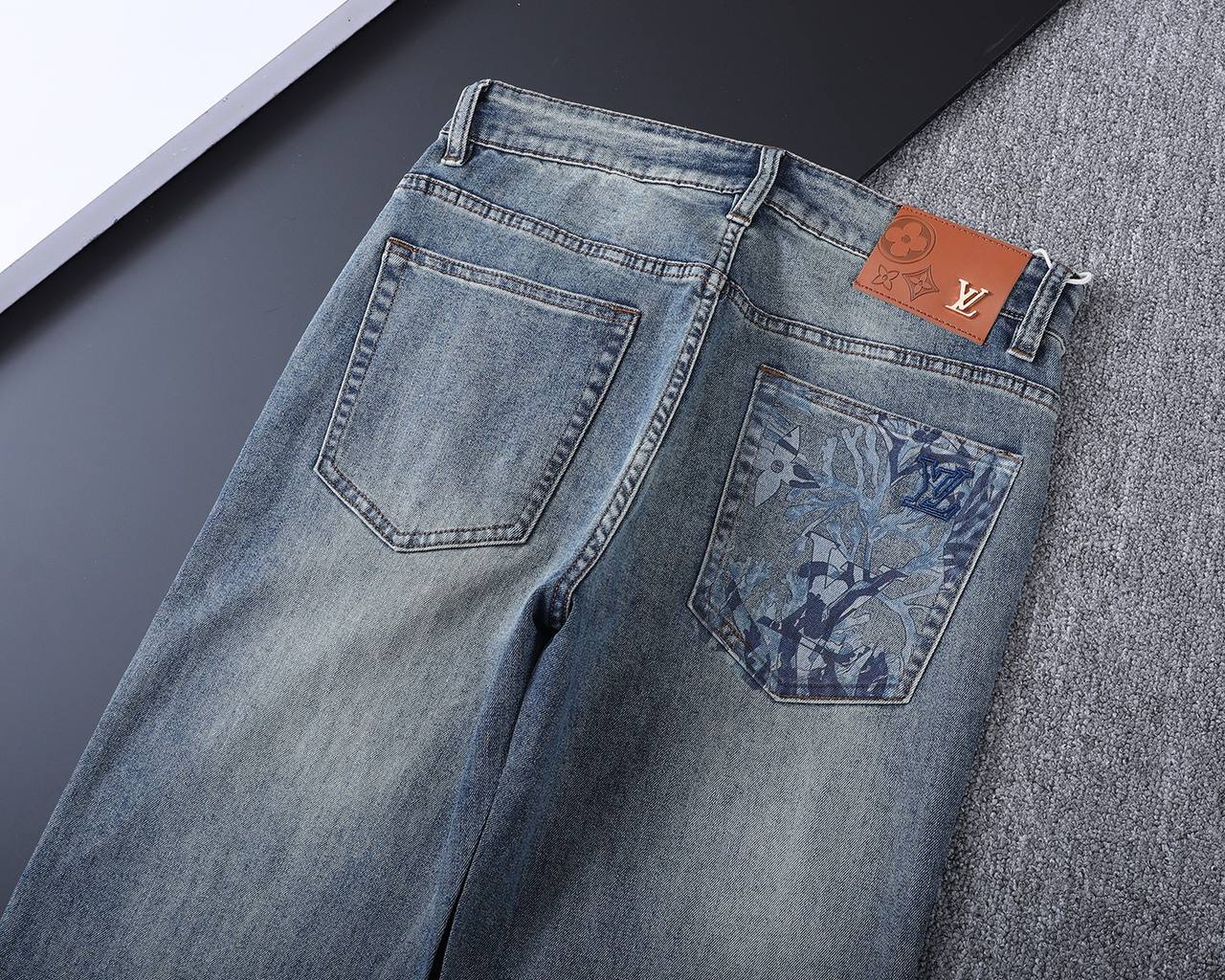 Louis Vuitton Light Blue Washed Jeans