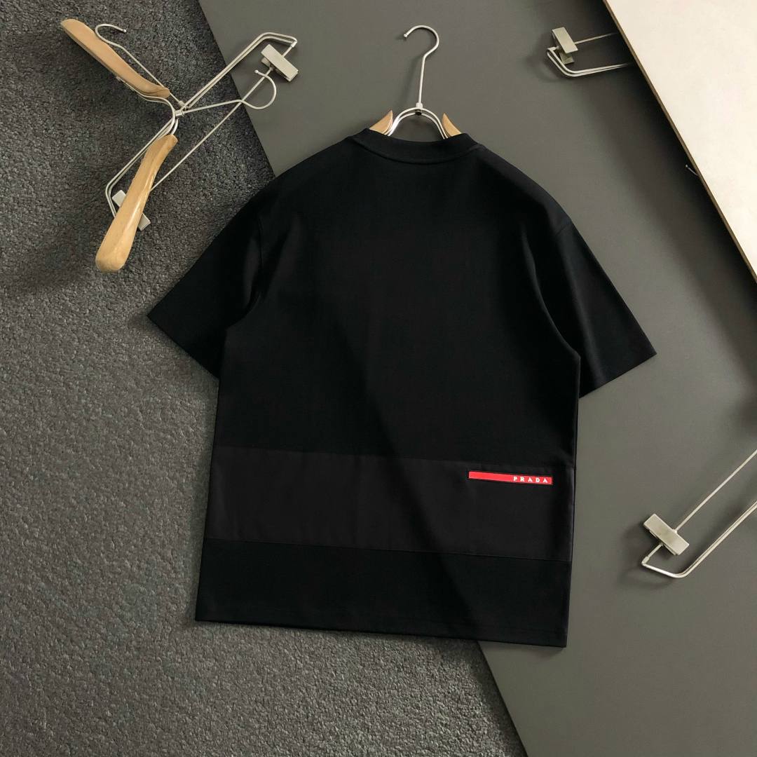 Prada T-Shirt