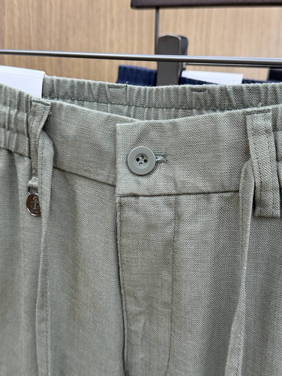 Brunello Cucinelli olive linen trousers Luxury