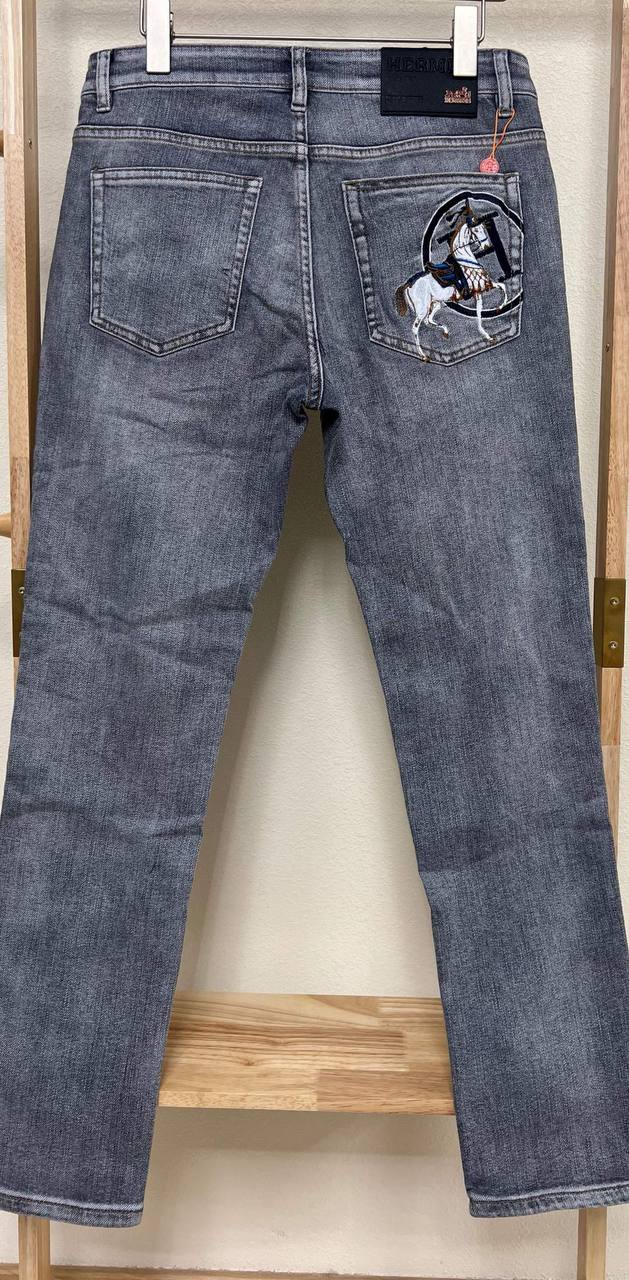 Hermès Classic Grey Wash Jeans – Premium Men's Slim Fit Luxury Denim