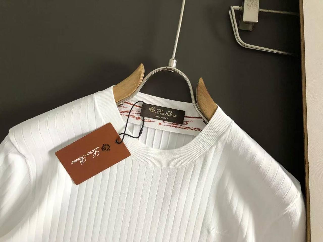 Loro Piana Premium Tee – Quiet Luxury in White