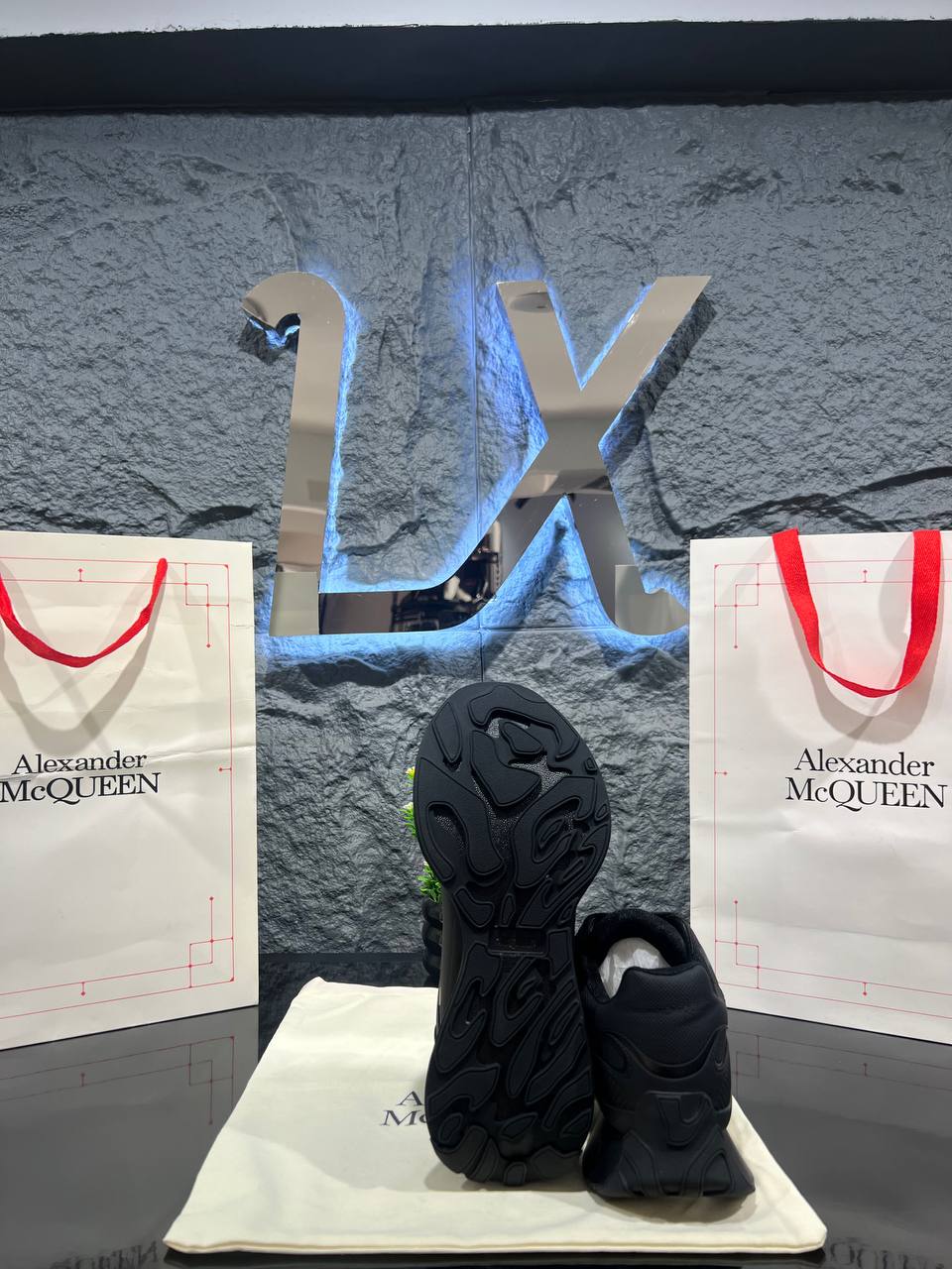 Alexander McQueen Sneaker